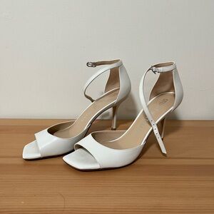 Stuart Weitzman Allison